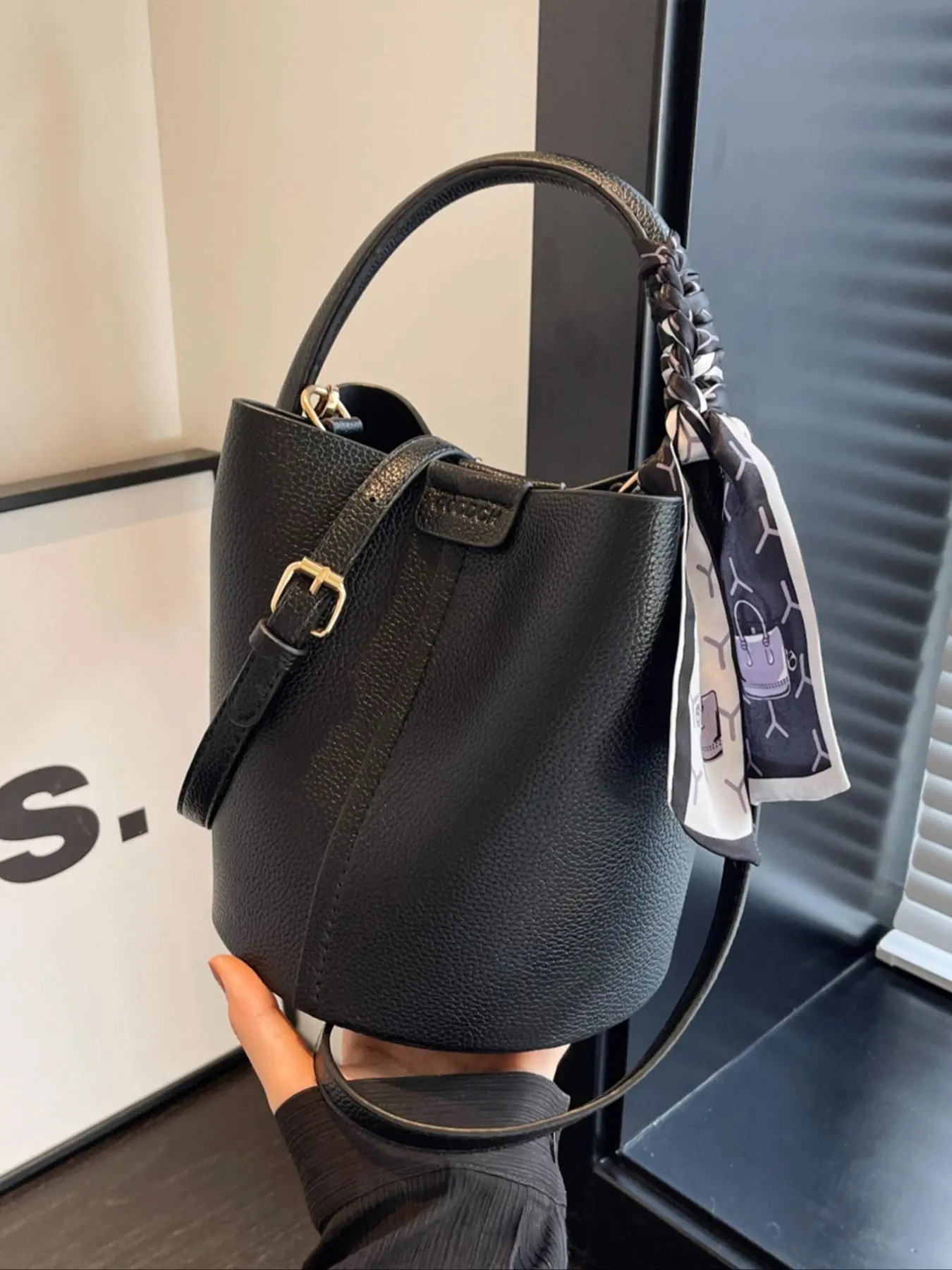 Women's Solid Color Handbag, Fashionable PU Leather Crossbody Bag for Daily Used, Casual Trendy Versatile High-quality Daily Commuting Bag