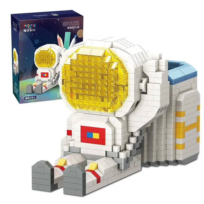 XẢ HÀNG Đồ chơi lắp ráp hộp đựng bút phát sáng Phi Hành Gia Starfish Astronaut 5