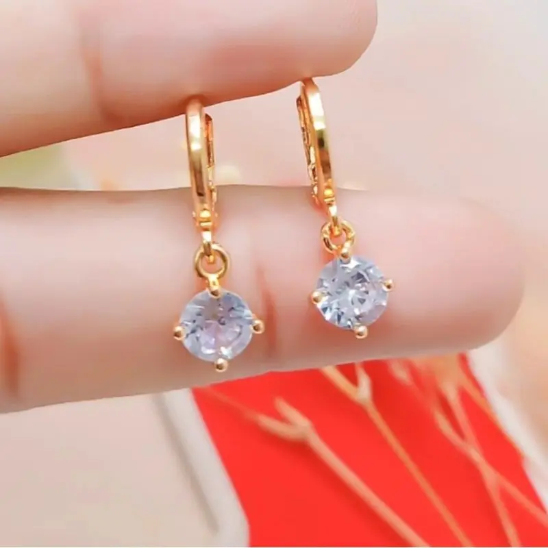 Beragam Motif Anting Jepit Titanium Gold Perhiasan Wanita Terbaru Lapis Emas Tahan Karat . Earrings 4