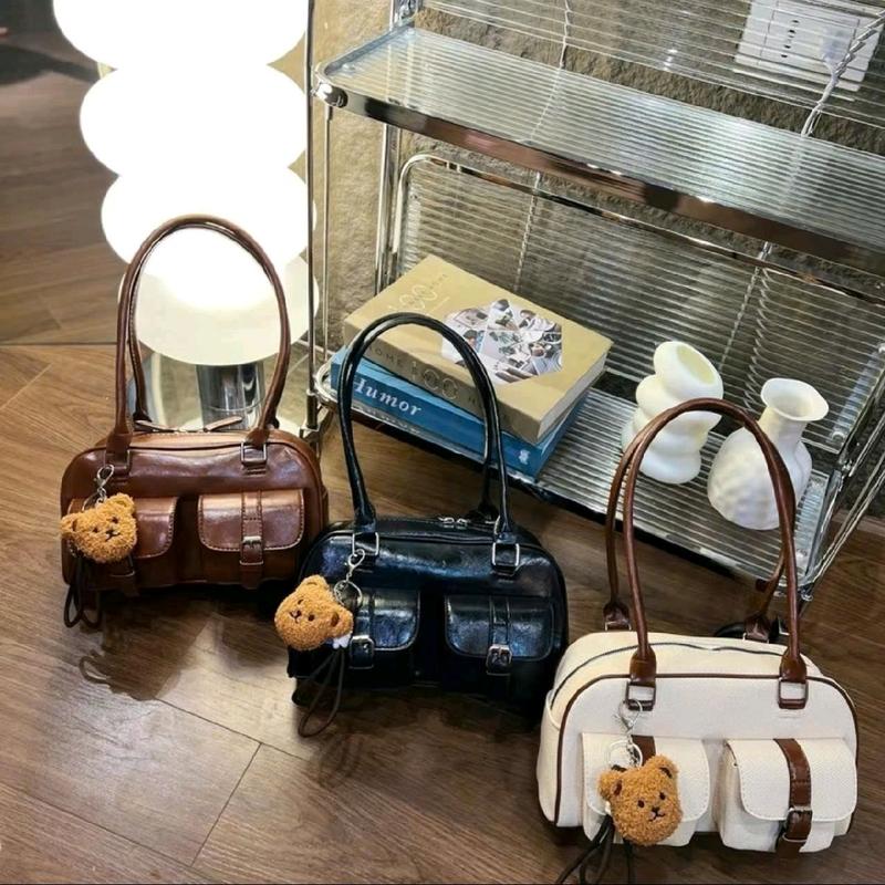  TÚI HỘP Hai Quai Nâu Đeo Vai Kèm Charm Gấu Dễ Thương-HTM077 Bag Kem Nữ Nhung Da 