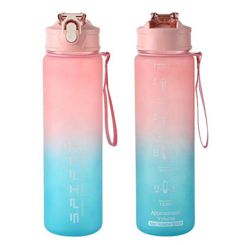 Product Introduction of Bình Nước Thể Thao, Dung Tích Lớn 800ml / 28oz, Chống Rò Rỉ, Cốc Nhựa Đầy Màu Sắc, Thích Hợp Để Uống Nước, Lý Tưởng Cho Du Lịch Ngoài Trời, Cầm Tay, Thích Hợp Cho Phòng Tập Gym Thể Dục Và Thể Dục, Bình 20