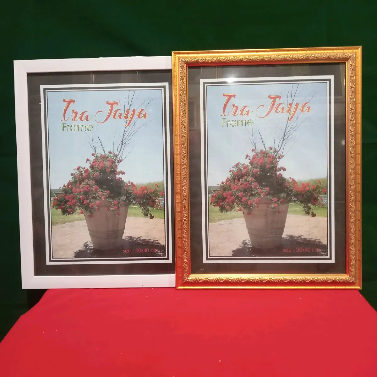 Bingkai / Frame foto ukuran 17R (30x40cm)
