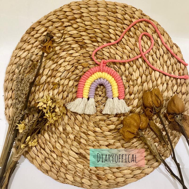 Gantungan kunci / Keychain / Gantungan Tas / Bagcharm / Souvenir / Macrame Rainbow 4