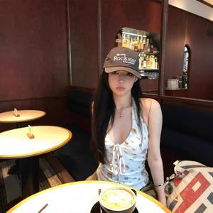 Baju tanpa lengan dengan leher halter untuk wanita musim panas, dihiasi corak kulit kerang dan reka bentuk ikatan gaya Y2K, tali seksi yang unik sesuai untuk keluar berseronok di pantai atau pesta.