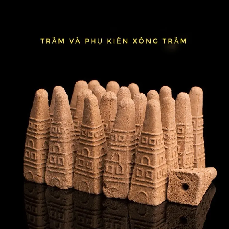 Nụ trầm hương tháp đặc biệt mùi thơm rất ngọt chuẩn nguyên liệu trầm tự nhiên. Thích hợp dùng khi đọc sách, làm việc, thiền định, yoga…Hộp 46 nụ như hình.( QUÀ TRI ÂN: Giá đỡ nhang khoanh bằng inox ko han rỉ)