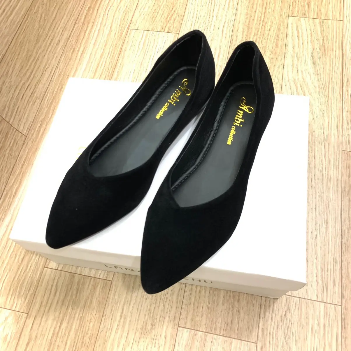 Giày búp bê nữ mũi nhọn da nhung đen trơn Shoes Giày Bệt