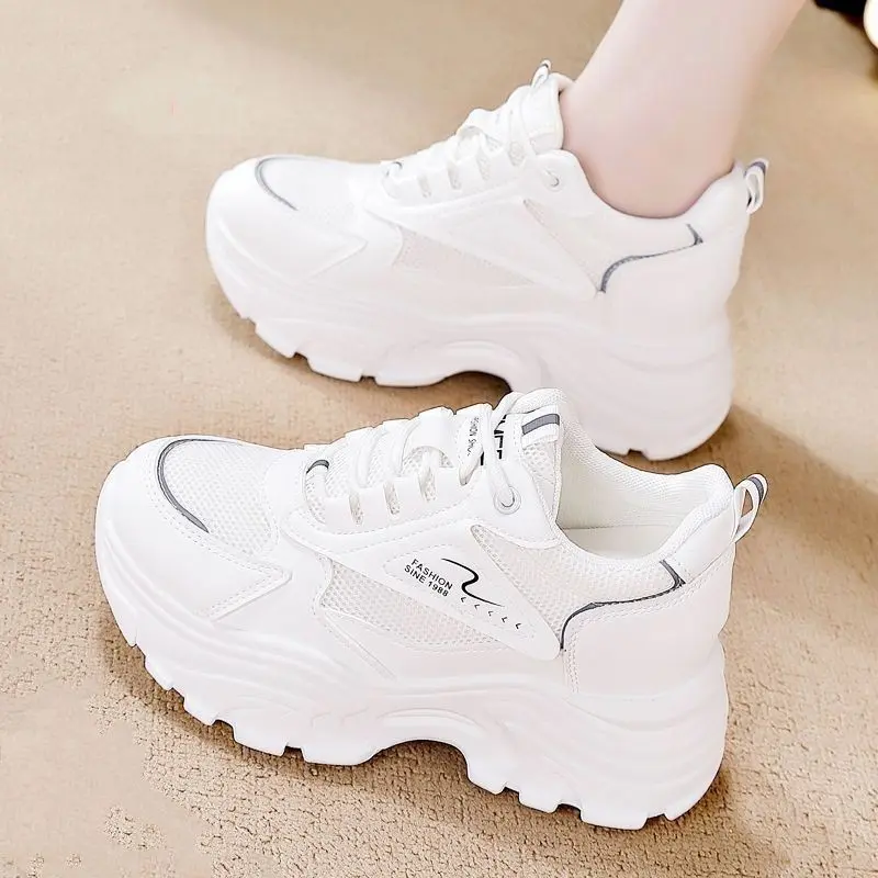 Kasut Ayah, Kulit Lembut, Popular, Musim Panas Wanita, Ketibaan Baru, Serba guna, Insole Meningkatkan Ketinggian, Saiz Kecil, Sneaker Bernafas Jaring, untuk Wanita Casual Shoes