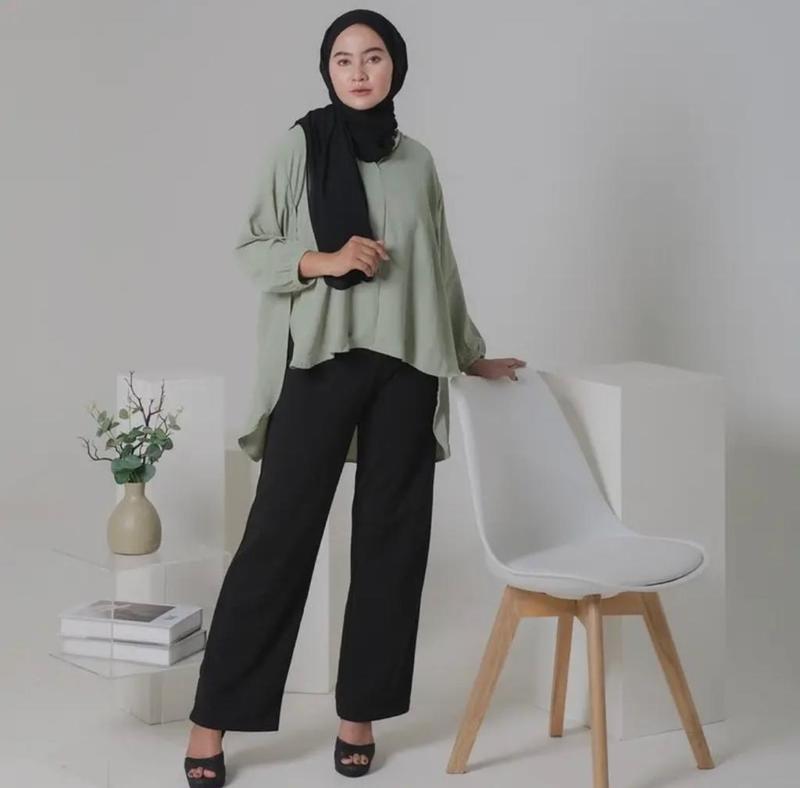 Stavelot - Charlotte V Neck - Kemeja Oversize Wanita Lengan Panjang Casual Bahan Crinkle Airflow 1