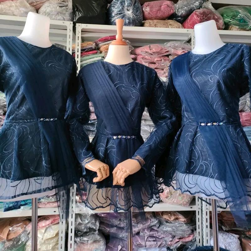 kebaya wisuda kebaya pagar ayu warna navy 0