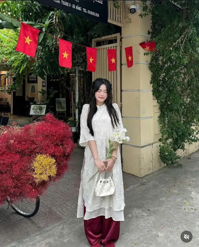 Áo Dài Cách Tân Nữ Dáng Suông 4 Tà Phù Hợp Mặc Lễ Tết, Đi Chơi, Du Xuân, Áo Dài Tết_Áo Dài SUMIN 5