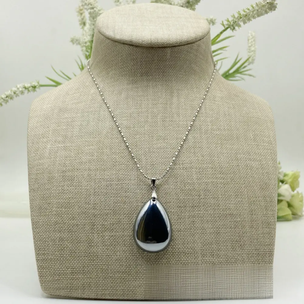 Terahertz Water droplet pendant can quickly melt ice and cool