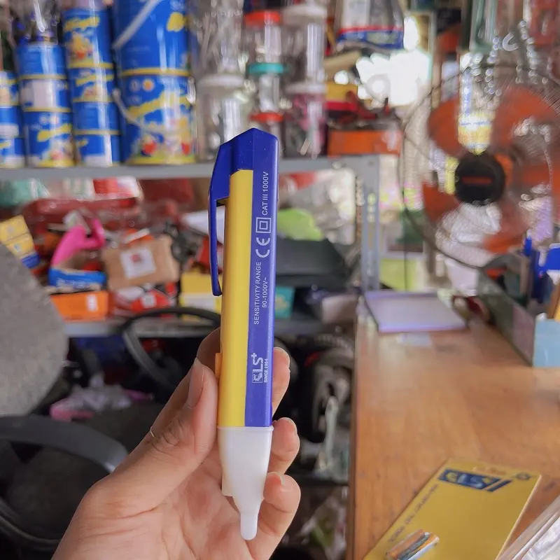 Bút thử điện, bút dò điện âm tường cảm ứng thông minh không chạm tiếp xúc IAC-D dùng pin LS+ 1
