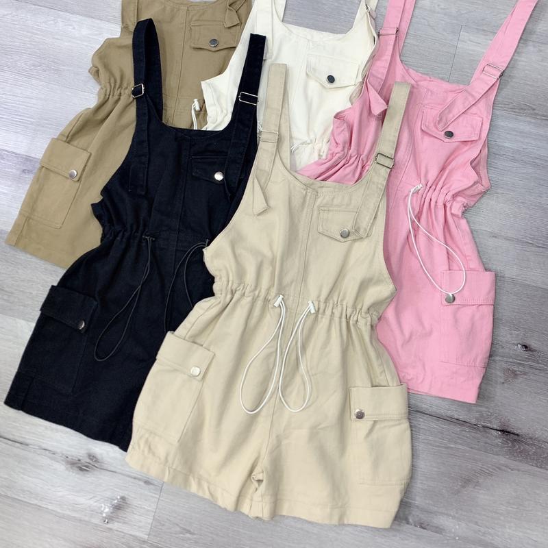Yếm Kaki jean Nữ short eo rút dây hai túi hộp bên hông