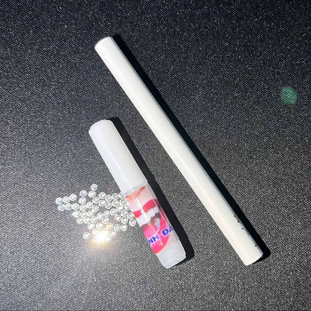 [mua 1 tặng 1]combo 40 viên đá đính răng kèm keo dán và bút đính