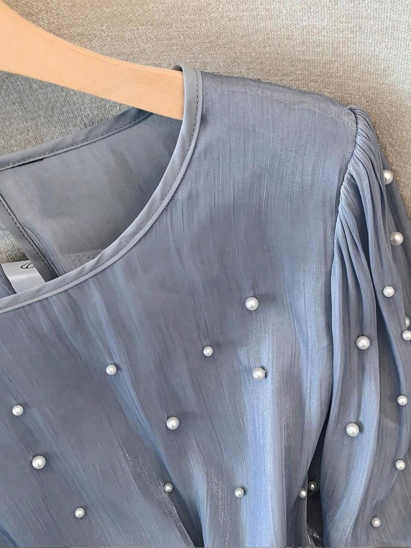 Product Introduction of Women's Glitter Faux Pearl Decor Crew Neck Blouse, Elegant Fashion Casual Long Sleeve Top for Daily Outdoor Wear, Women Clothing for Spring 3