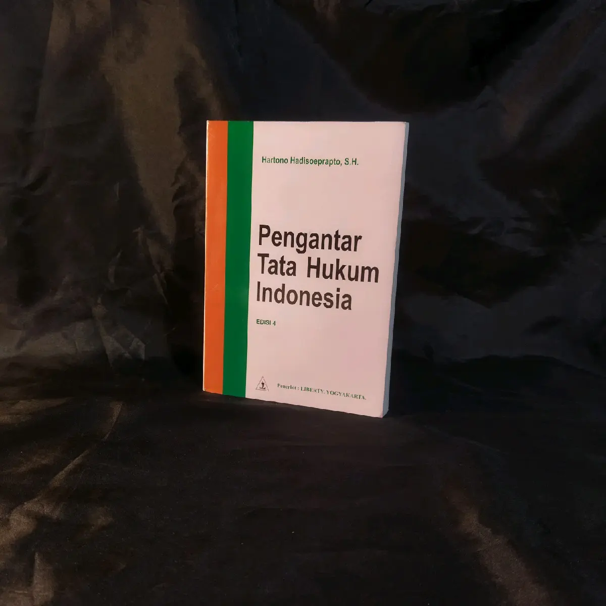 Pengantar Tata Hukum Indonesia - Hartono