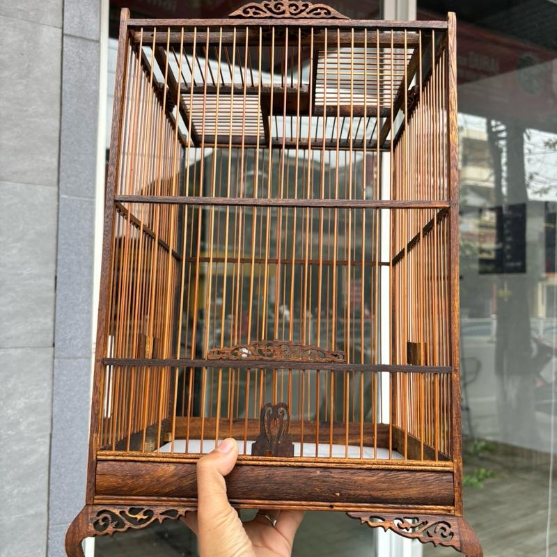 Đôla lồng chim huế - lồng chân quỳ hoa văn  25*40 gỗ muồng cho hút mật/ vành khuyên / ốc mít combo đủ phụ kiện áo/cóng/cầu -ship nguyên lồng