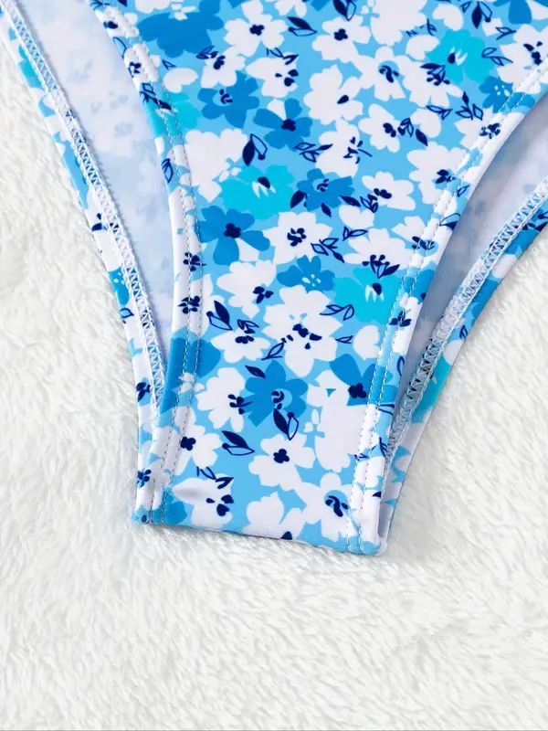 Two-Piece Sem Women's Ditsy Floral Print Twist Front Bikini Set, Casual Bandeau Swim Bra & High Cut Swim Panty, Fashion Chic Swimwear Set for Beach Holiday Vacation 2