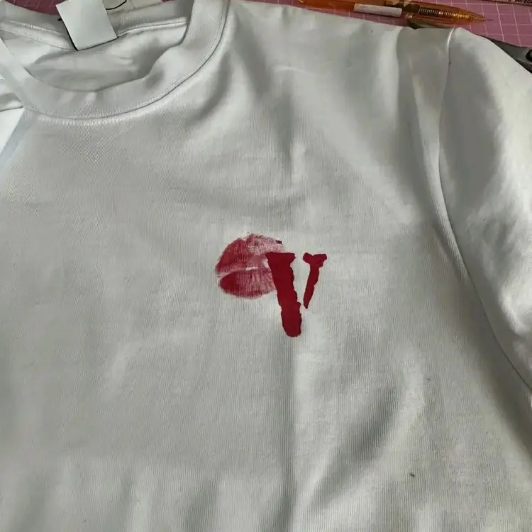 (S-Z) T-shirt Kiss Mark/Kaos Kiss Viral Inisial Custome/Unisex/Premium Cotton Combed 30s