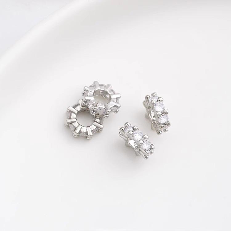 Product Introduction of Phụ Kiện Trang Sức Chuỗi Thủ Công Hạt Specar Cỏ Ba Lá Trái Tim Zircon Bạch Kim Mạ Đồng, Hạt Specar Lỗ Lớn 18