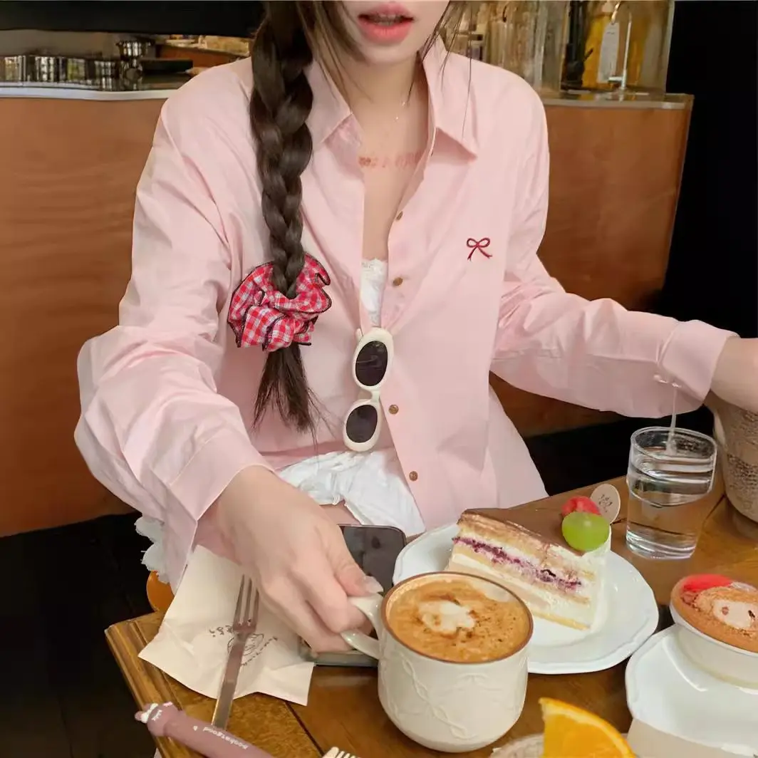 Áo Cổ Polo, Phong Cách Nhẹ Nhàng, Thêu Nơ Màu Hồng, Dành Cho Nữ, Dáng Rộng Vừa Vặn, Thường Ngày, Áo Dài Tay, Hàng Mới Về Mùa Xuân 2025