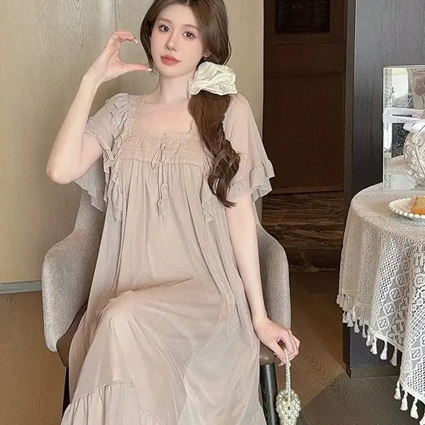 SP.654 Váy ngủ tiểu thư cộc tay cổ vuông dáng dài dễ thương hàng Quảng Châu