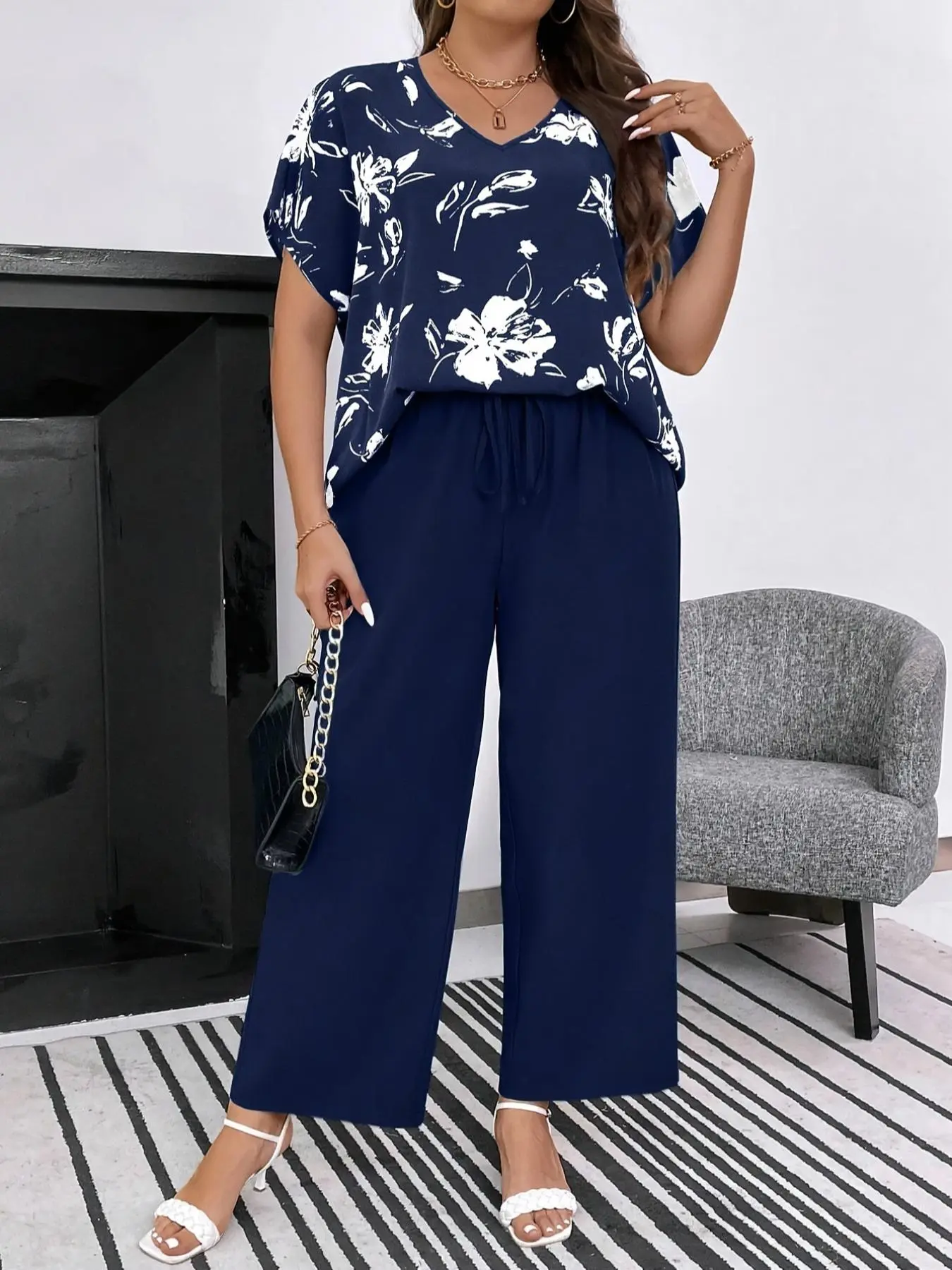 Plus Size Floral Print Co-ord Set, Elegant Batwing Sleeve Blouse & Elastic Waist Pants Set for Daily Wear, Women's Two-piece Lounge Outfits for Summer