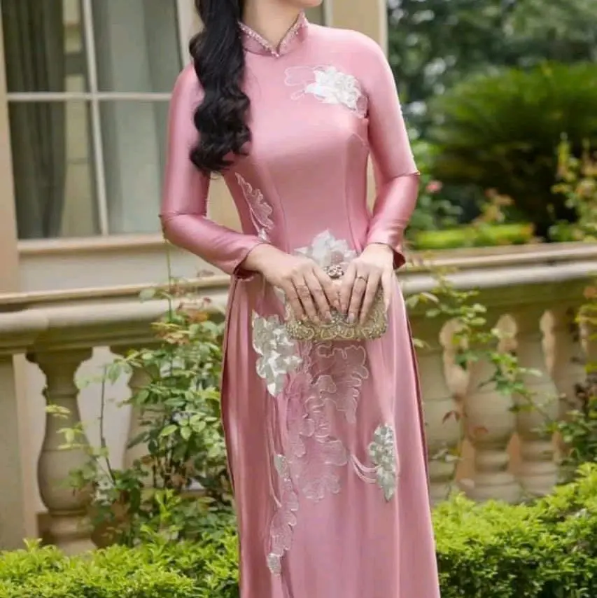 Áo Thêu Lụa Bảo ngọc cao cấp cho mẹ sui