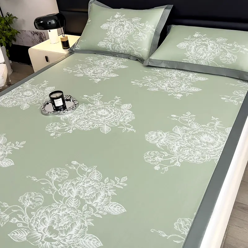 Cool jacquard mat - lightweight design - perfect for families in hot weather
