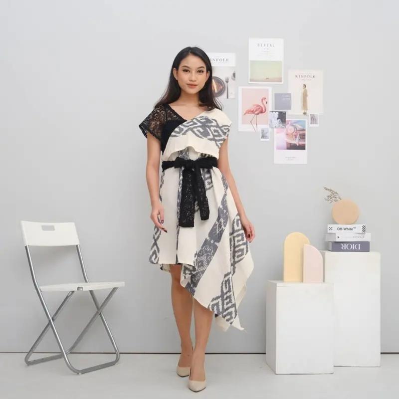 Dress Couple Tenun Lancip WASTRA ASTANAPrewedding Kondangan Polka Dot Setrip Panjang Wanita Setelan  Pasangan 2