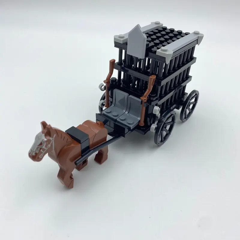 Medieval Ancient Chariot Transport, Western Chariot, Prisoner Chariot, Small Particle Building Block Assembly Transport, Christmas Gift 8
