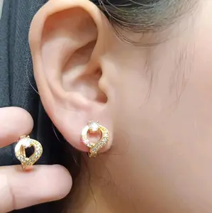 Perhiasan Fashion Wanita Anting Clip Titanium Motif Permata Satu Terbaru 2026 Emas Earrings