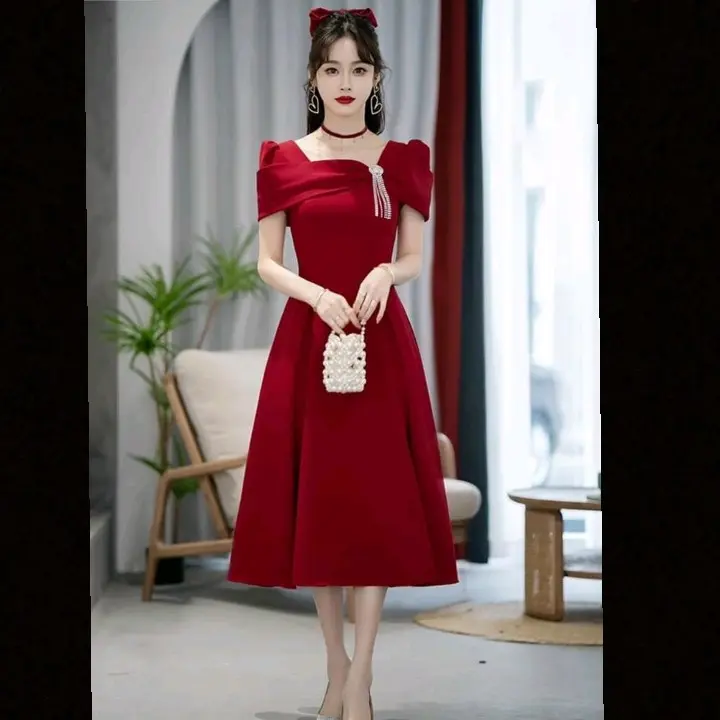 Đầm thun xòe phối phụ kiện màu đỏ mặc tết lịch sự sang trọng Gợi cảm Nữ Dress Women Voi