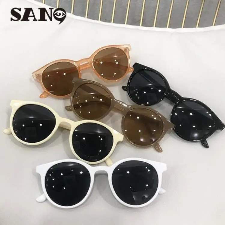 Kính râm gọng tròn nhỏ thời trang phong cách Hàn Quốc