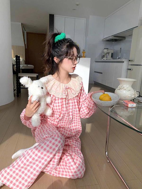 Bộ Karo Bèo Cổ - Áo Cổ Bèo Dài Tay + Quần Suông Phom Rộng - Chất Liệu Đủi Karo Hottrend - Hà Huế Shop 1