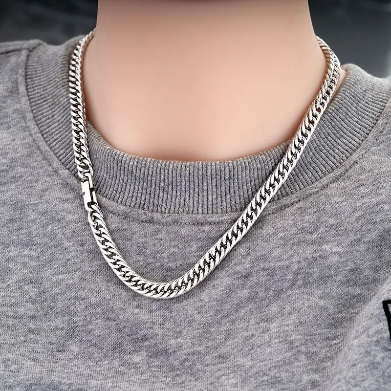Necklace Men's Trendy Men's Unique No Color Fading Stainless Steel Cuban Titanium Steel Necklace Hip Hop Thick Type Cuban Necklace
