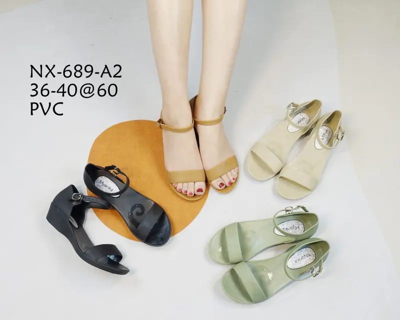Myanka Jelly Shoes Simple Line wanita 1