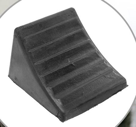 Wheel Ramp Pad Chocks for Travel Trailers Rv Vehicle Ramps Backstop ...