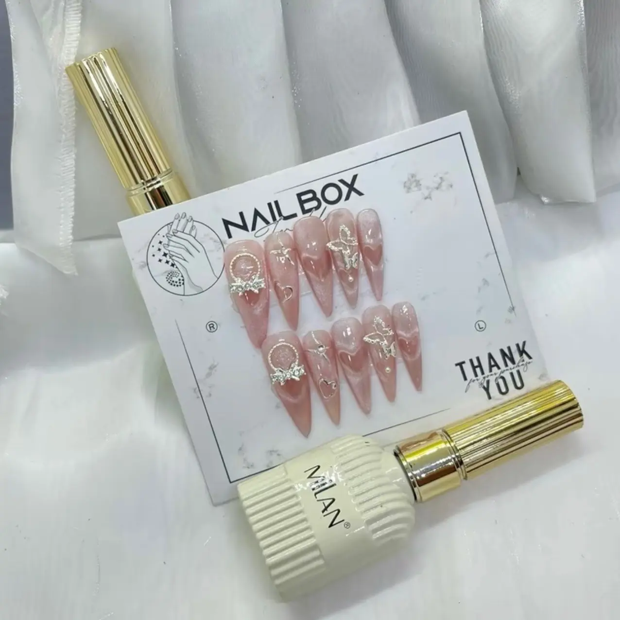Nail box đính đá hàng thủ công tặng kèm keo và dũa móng siêu đẹp