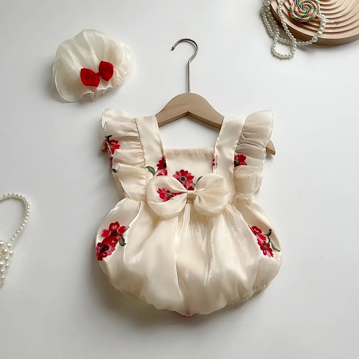 body váy tơ kem thêu hoa bé gái dễ thương [̣̆ ̀ mũ Su Shop- body thiết kế sinh nhật thôi nôi cho bé set   cho bé sơsinh bososinh betrai