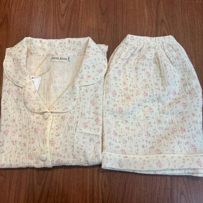   Onene.room  Pijama tay ngắn quần đùi- Set đồ ngủ Pijama mặc nhà hoạ tiết vintage dễ thương chất liệu xô muslin mềm mại 