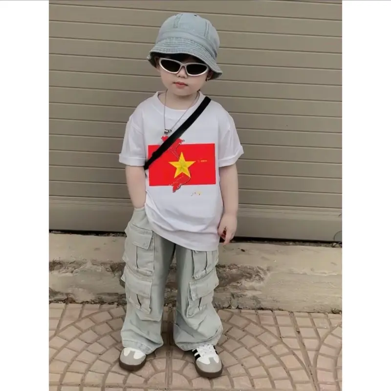 Áo thun gia đình, áo đôi mẹ con , áo in hình bản đồ Việt Nam chất cotton tàu hàng đẹp loại 1 size 10-65kg 1