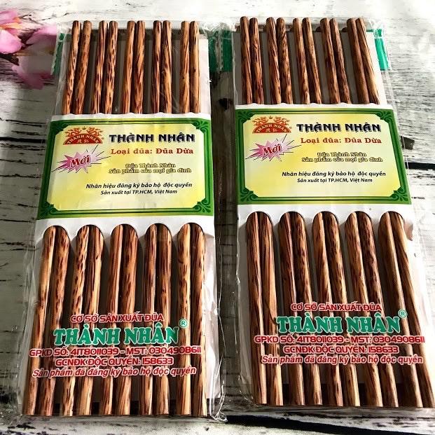  10 đôi đũa gỗ dừa thành nhân giá sĩ hang đẹp 