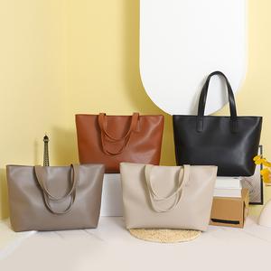 กระเป๋าผู้หญิง ขนาดใหญ่ เหมาะสำหรับสีล้วน ทันสมัย เหมาะสำหรับใช้ประจำวัน