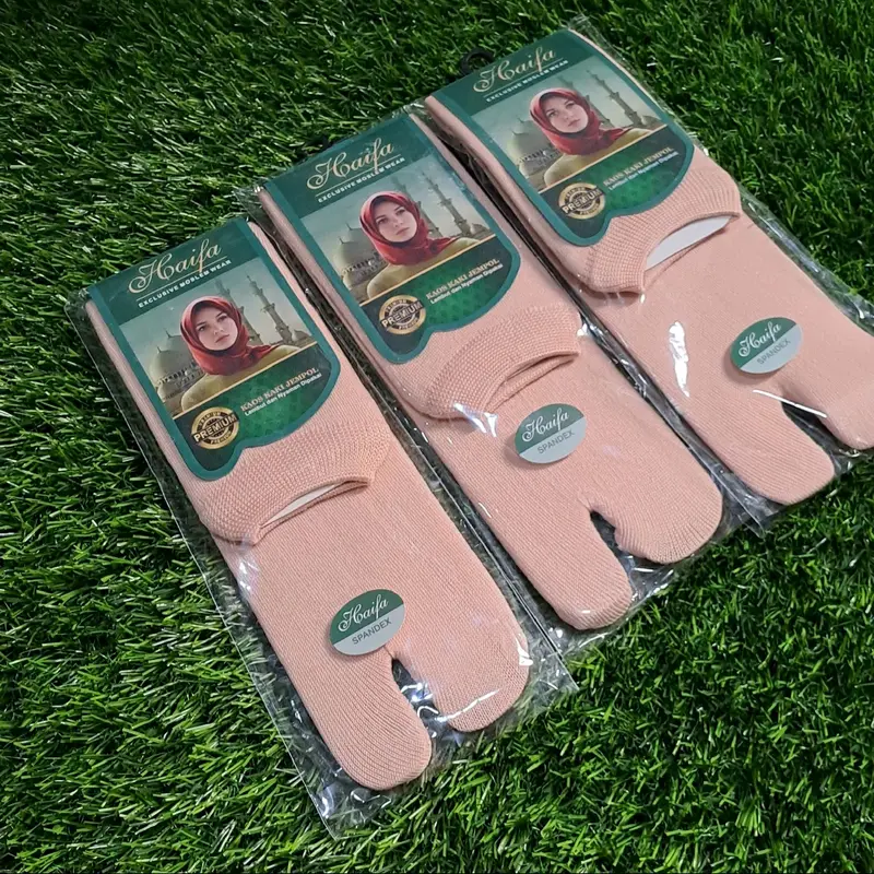Kaos Kaki jari krem polos 2