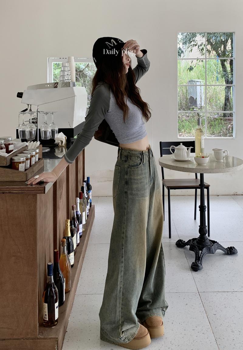 Product Introduction of Quần Denim Cổ Điển Cạp Cao Ống Rộng, "Motel7" 14