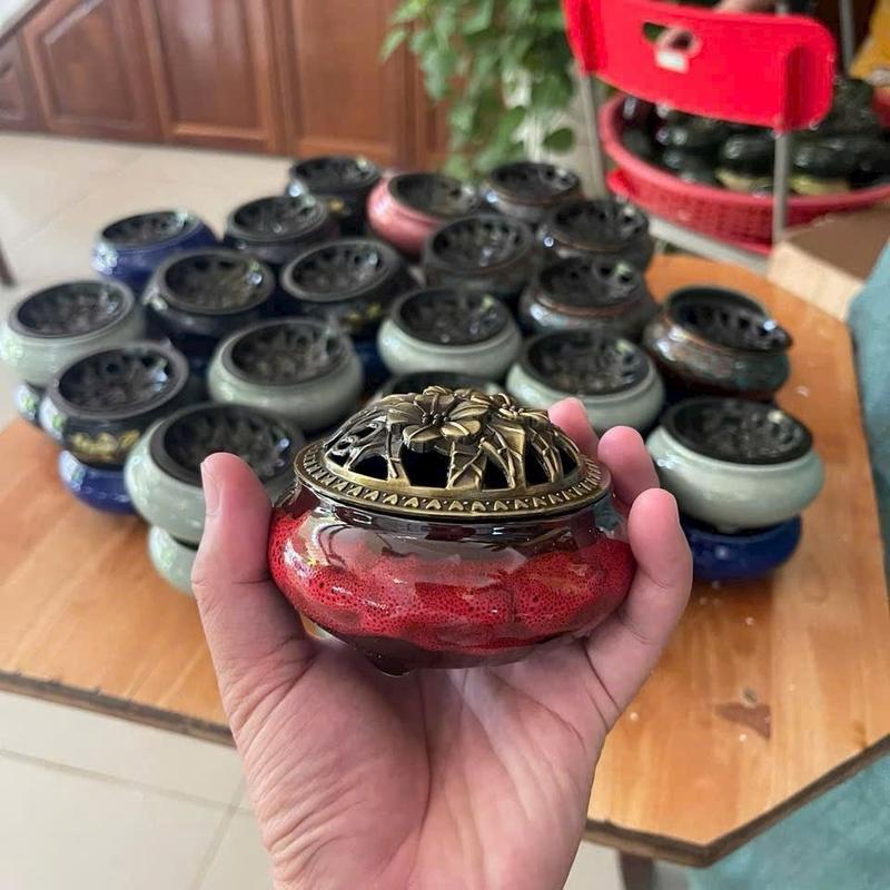Trầm hương lư sứ cao cấp xông trầm 4