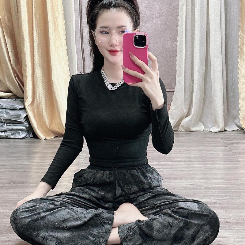 Bộ Tay dài Áo borip Đen quần Thun Rách kiểu ống rộng