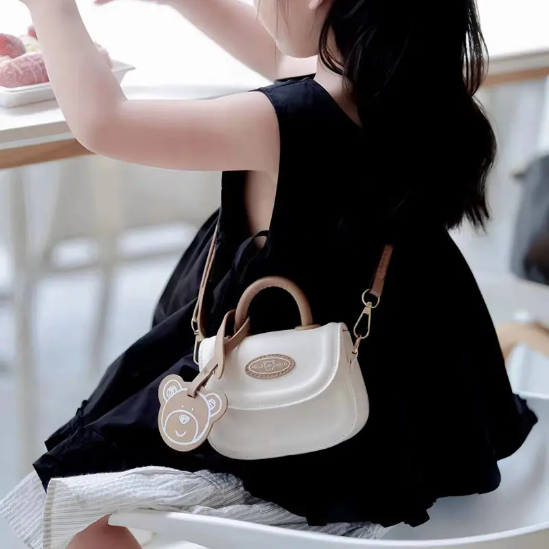 [Nhiều màu] Túi Gấu da PU trẻ em và người lớn kiểu dáng mới 2 quai kép chéo cho bé gái thời trang Hàn Quốc dễ thương sang chảnh 4