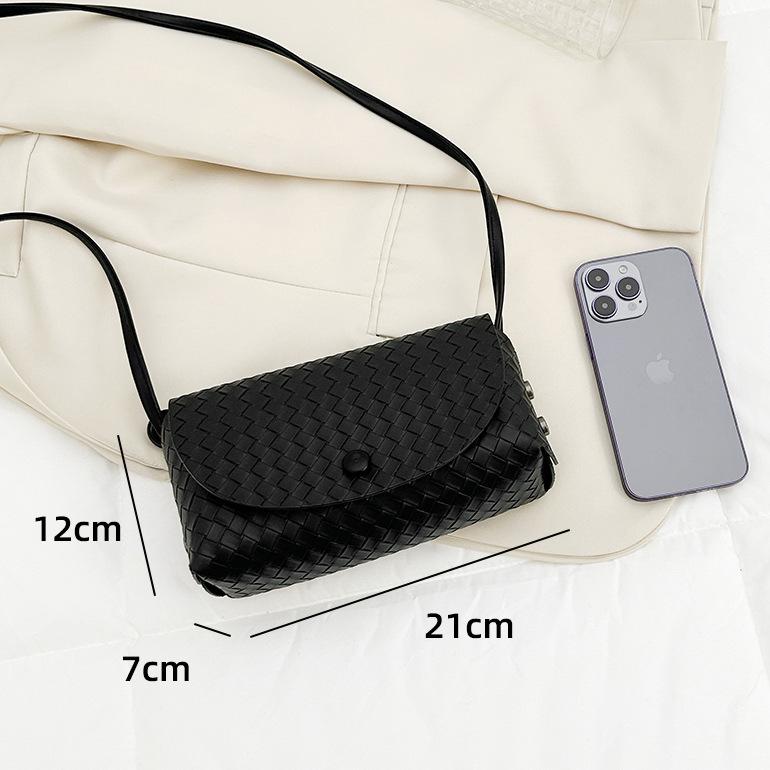 Product Introduction of Women's Shoulder Bag, Niche Design, Fashionable, Classic Retro Style, Sling Bag, Suitable for Spring and Summer, New Arrival Bags Sienna Large 12